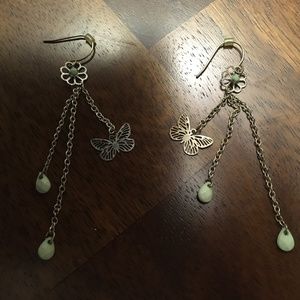 Green and silver tone dangle earrings